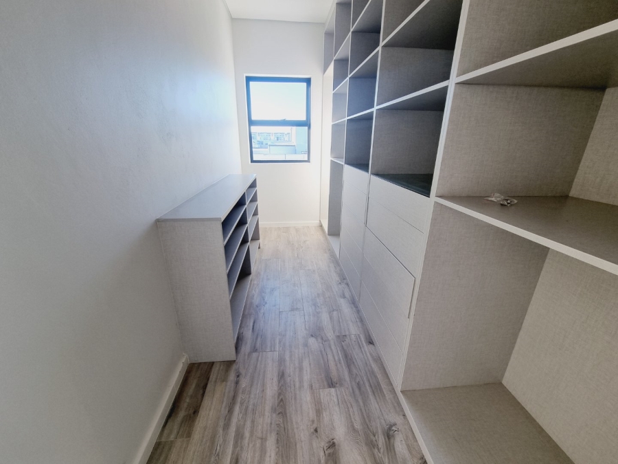 4 Bedroom Property for Sale in Sandown Western Cape